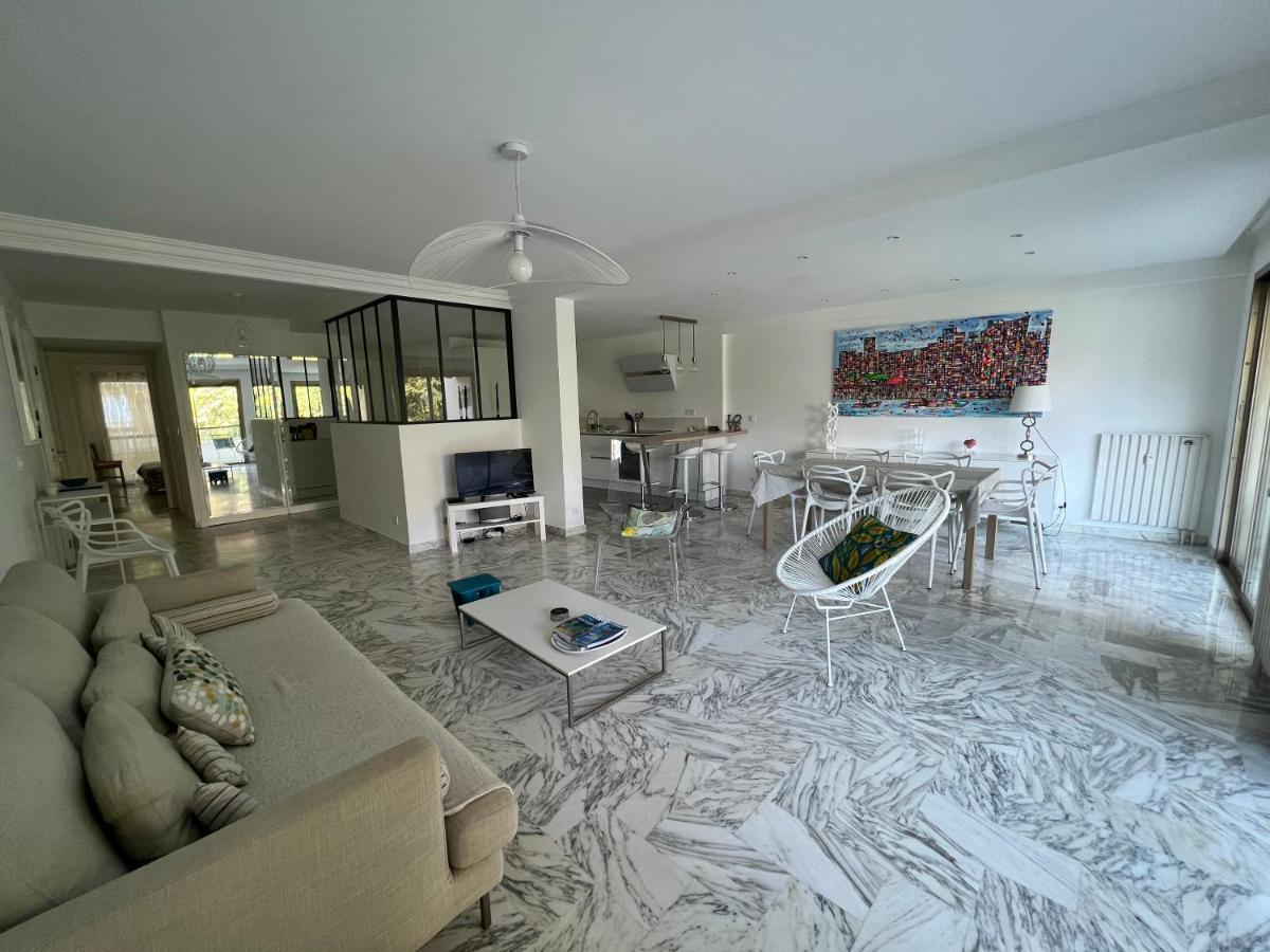 Martinez- Family 100m2 * Cannes