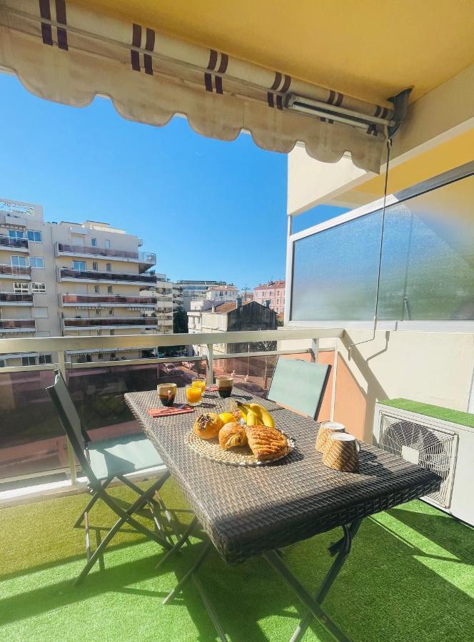 Apartment Le Week Riviera: Spacious 3-star In With Terrace And Garage