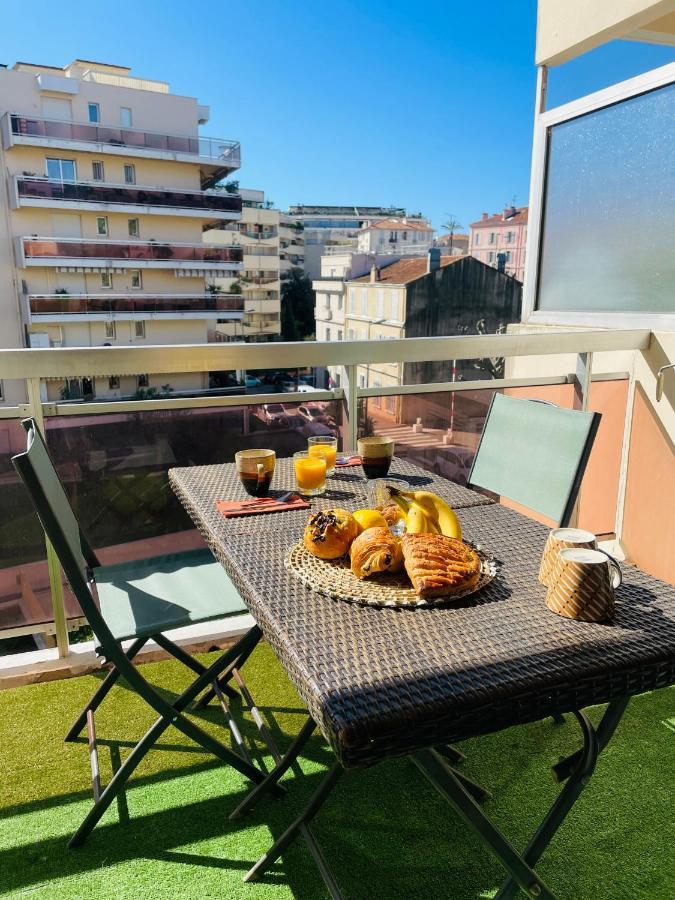Appartement Le Week Riviera - Spacieux 3 Etoiles-coeur De - Palais Des Festivals- Terrasse - Clim- Garage *