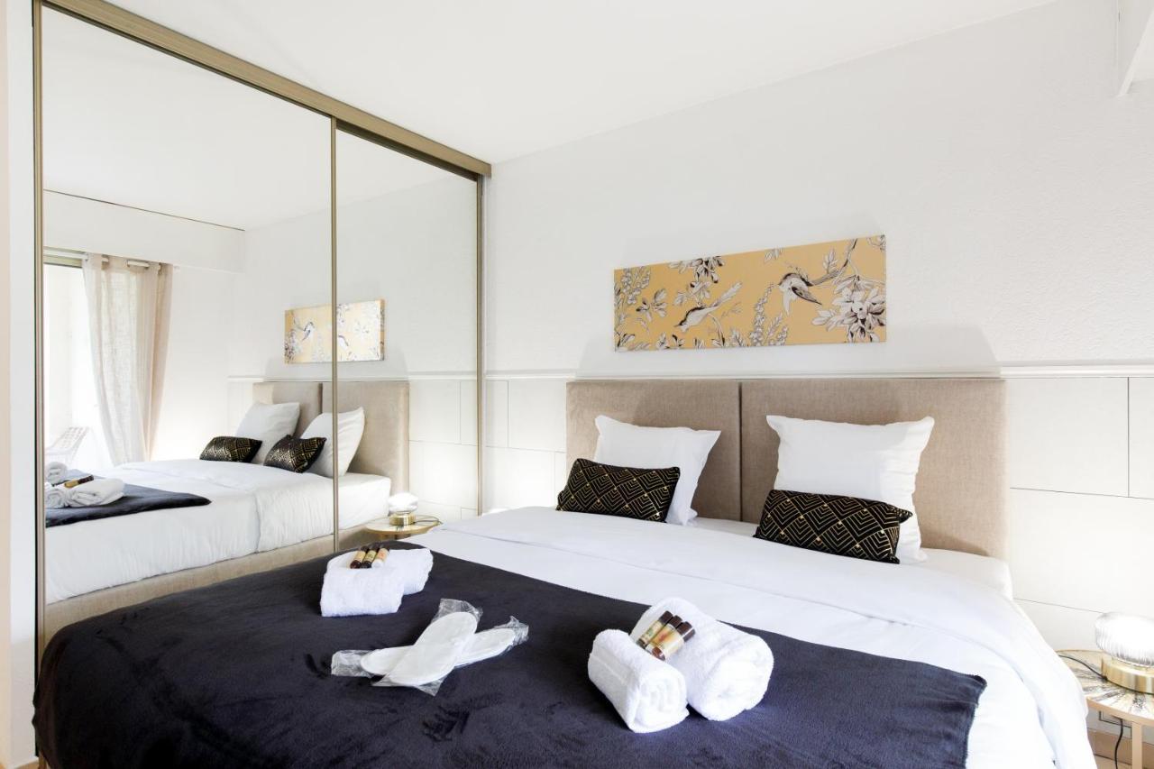 Select Yourhosthelper Apartment *