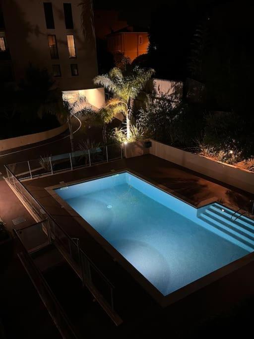 Apartment 2 Pieces Avec Clim, Terrasse, Piscine, 100m *