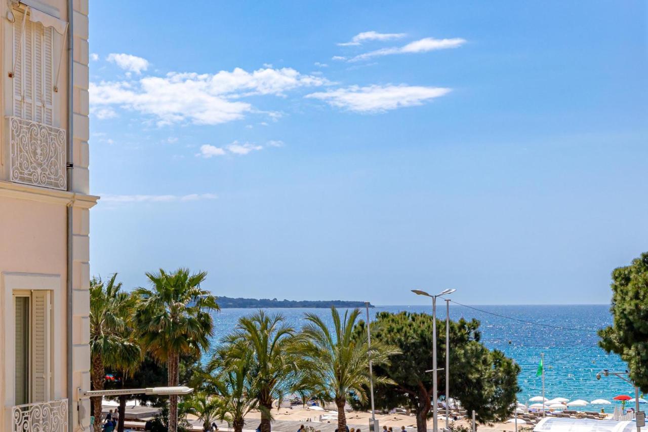 Two Bedroom Flat Steps Away From Croisette * Cannes
