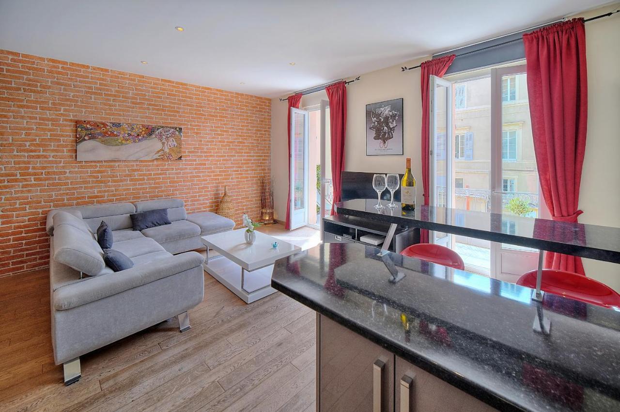 Appartement Moderne 3 Pieces Idealement Situe Centre De L! A2b22 Cannes