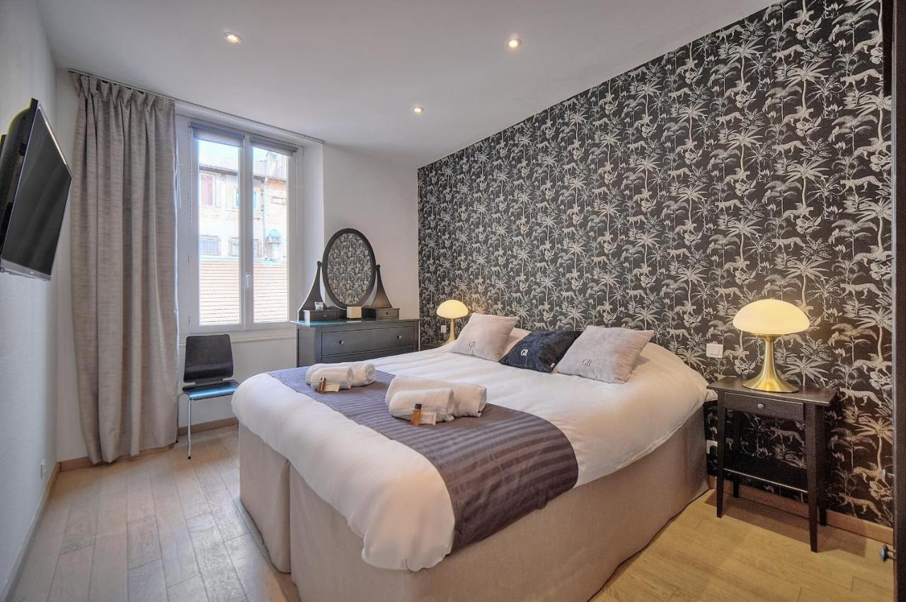 Appartement Moderne 3 Pieces Idealement Situe Centre De L! A2b22 *