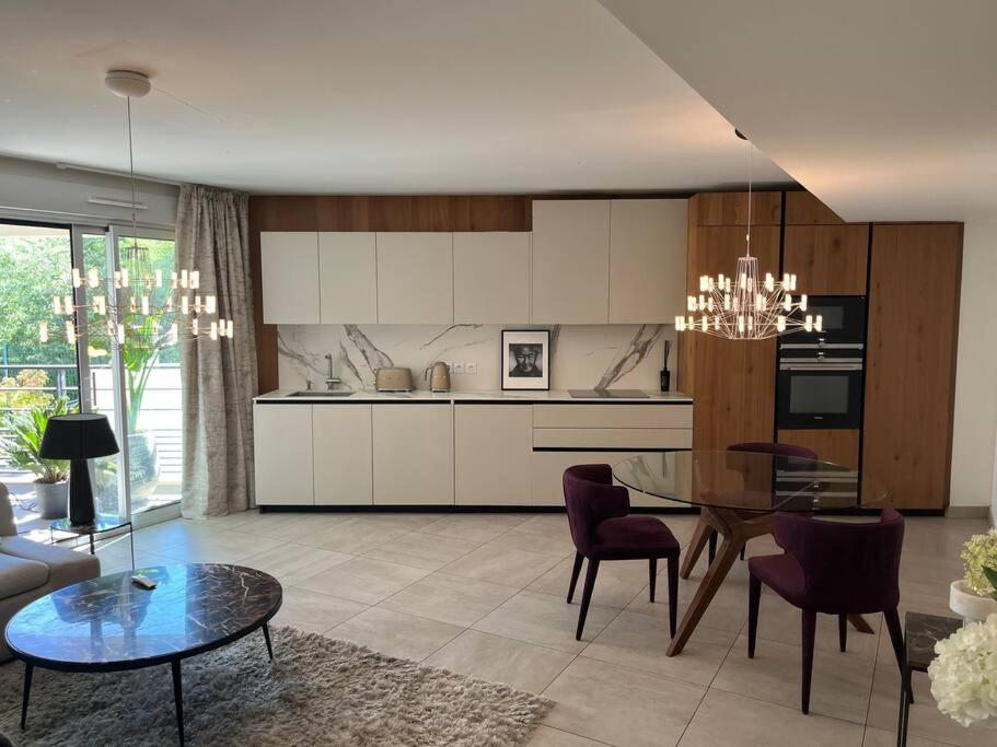 Horizon Bay - Pool - Fitness - Terrace Cannes