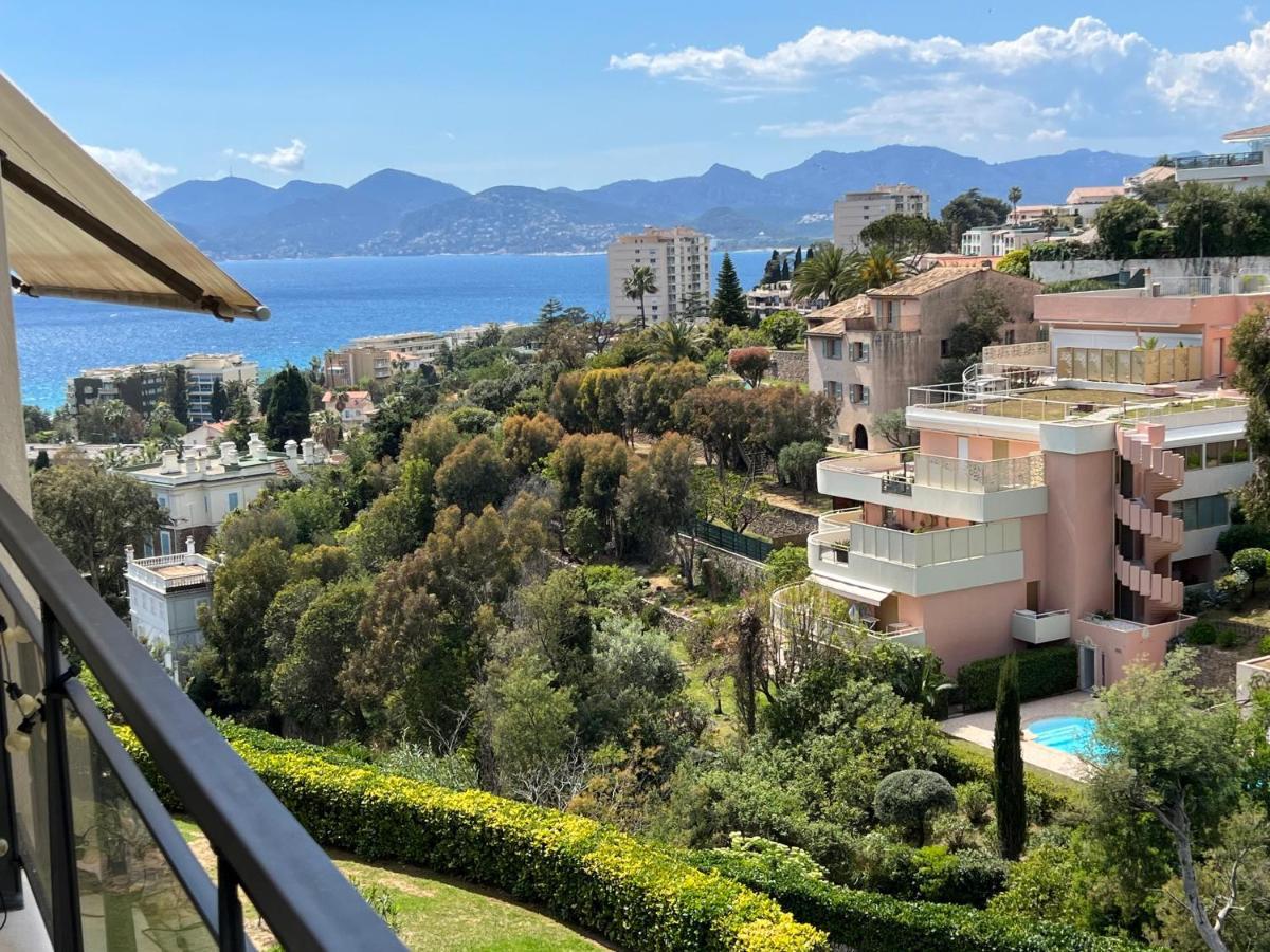Superbe Studio Avec Terrasse, Vue Panoramique, Piscine, Parking Ferme Gratuit Apartment
