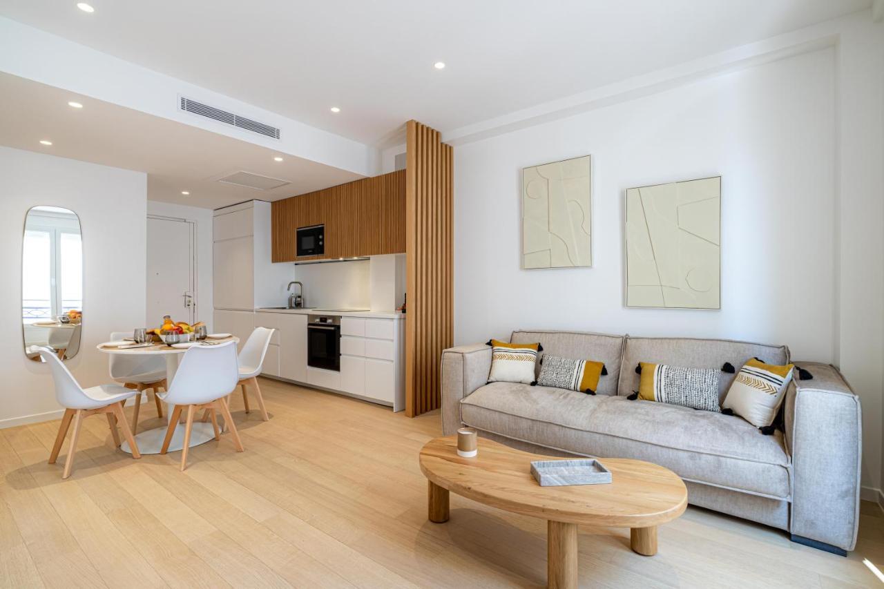 Two Bedroom Flat Steps Away From Croisette *