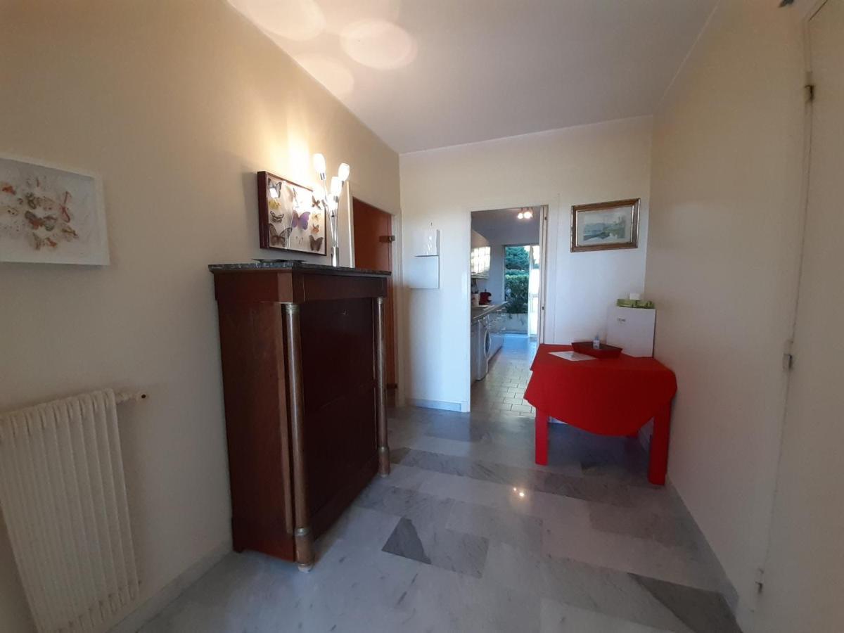Le Renoir Apartment *