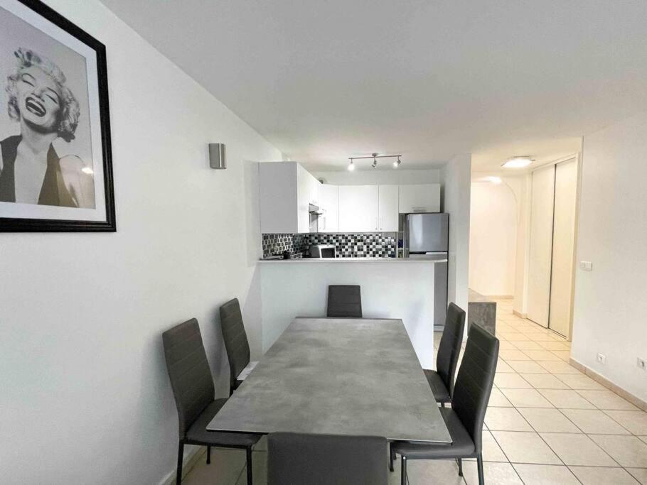 Modern One Bedroom In