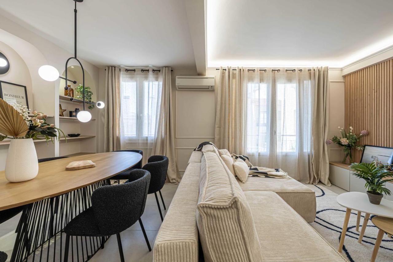 Apartment Beautiful Haussmannian - South Balcony