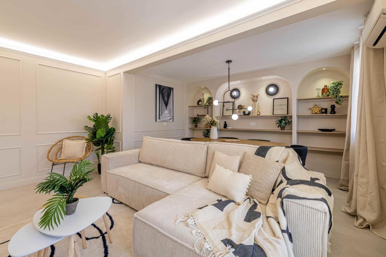 Apartment Beautiful Haussmannian - South Balcony