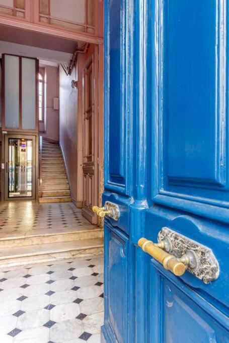 Luxury 3 Bd Aptment With Sea View *