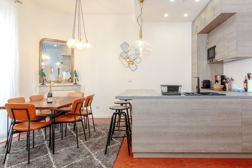 Apartment Luxury 3 Bd Aptment With Sea View