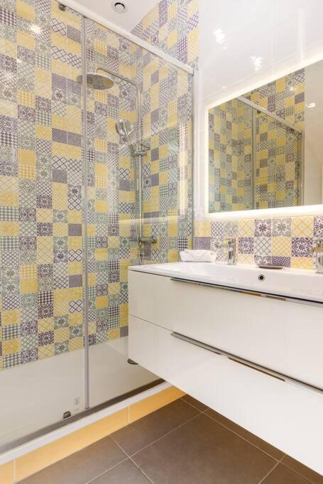 Luxury 3 Bd Aptment With Sea View Apartment Cannes