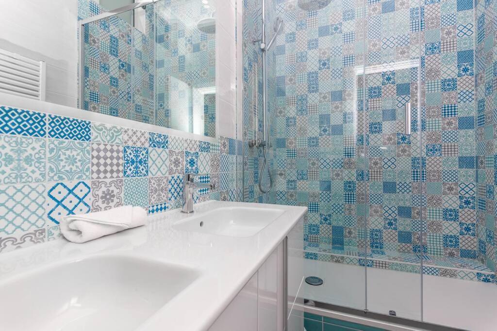 Luxury 3 Bd Aptment With Sea View Apartment