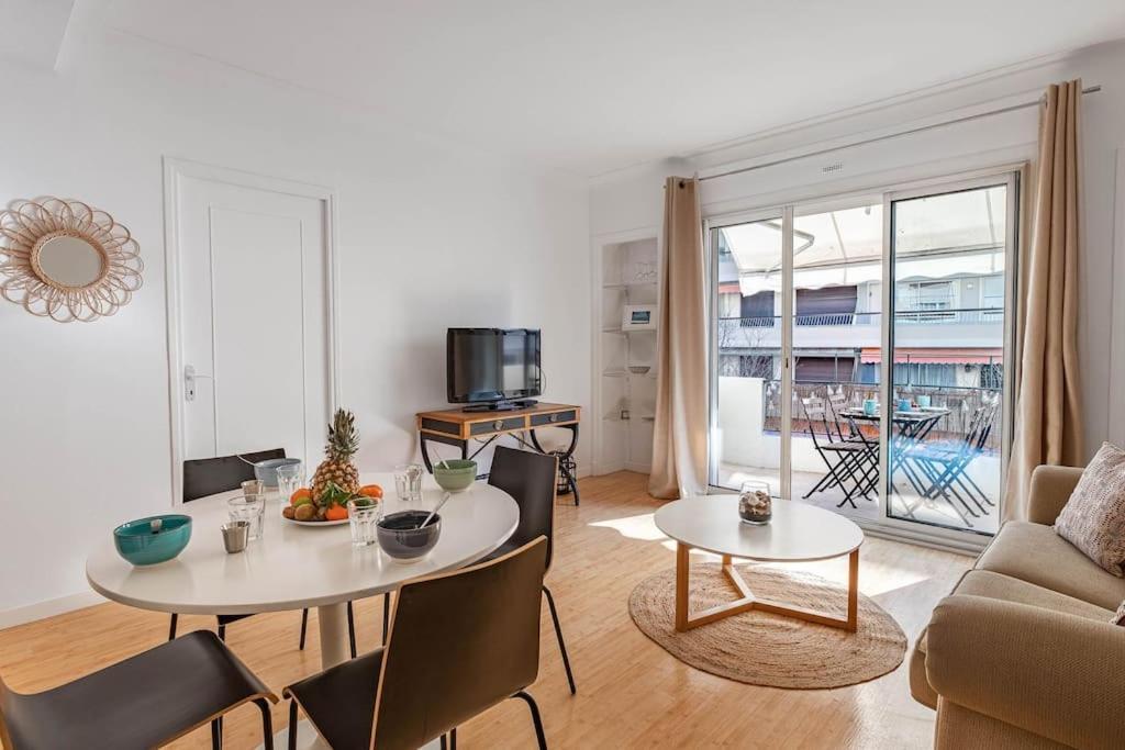 Appartement A 300 Metres Des Plages De La Croisette Cannes