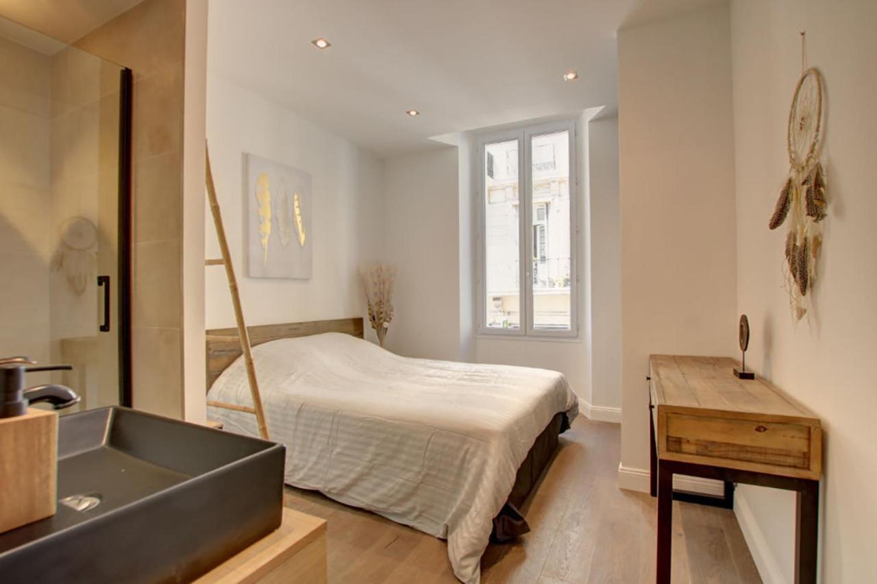 Jej1-two Bedrooms Center Apartment *