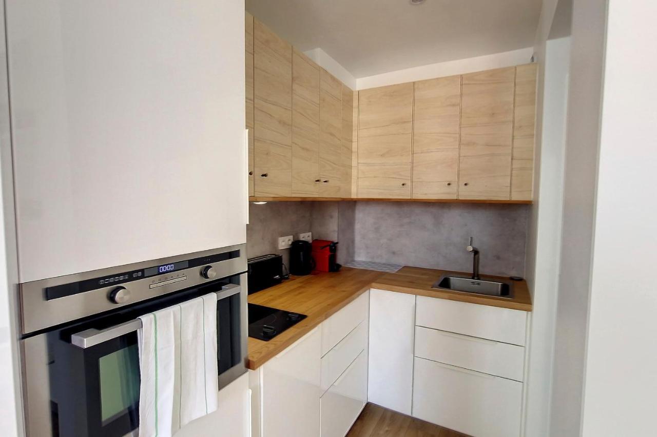 Henri Camille Real Estate - Bambou- One Bedroom Center Cannes