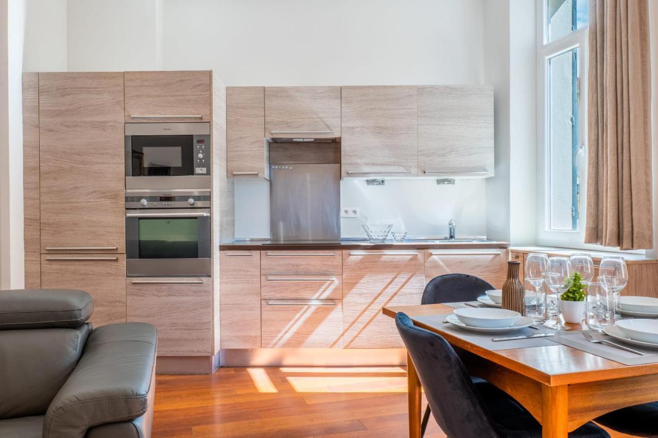 Stylish 1-bedroom Near Beaches & Croisette Apartment