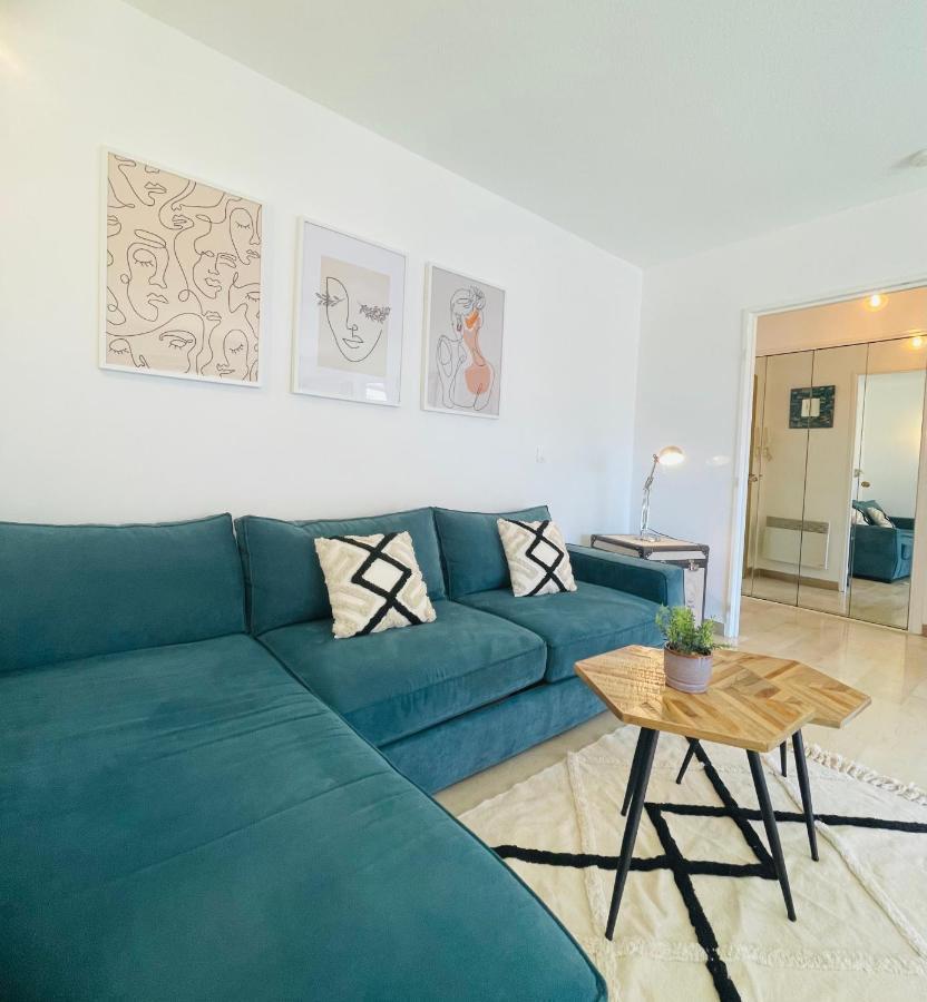 Le Week Riviera: Spacious 3-star In With Terrace And Garage * Cannes