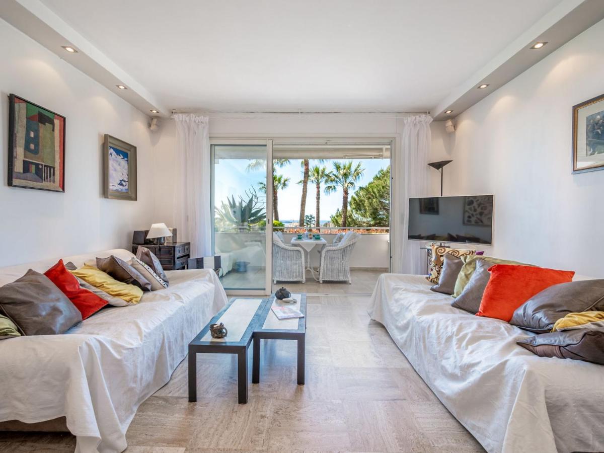 Alexandra Palace-4 By Interhome Apartment *