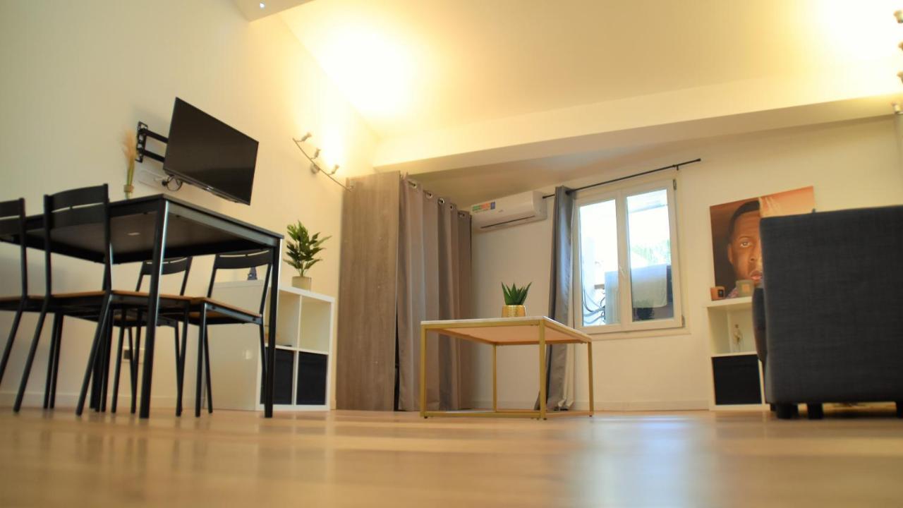 Grand Studio-mezzanine-centre *