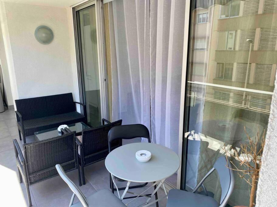 Centre Martinez, Beau F2 Avec Terrasse Apartment Cannes