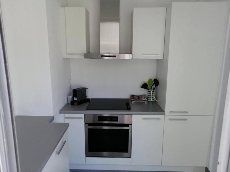 Centre Martinez, Beau F2 Avec Terrasse Apartment *