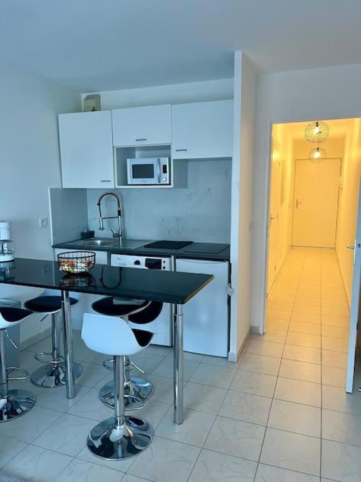 2 Pieces De 29 M2 Appartement *