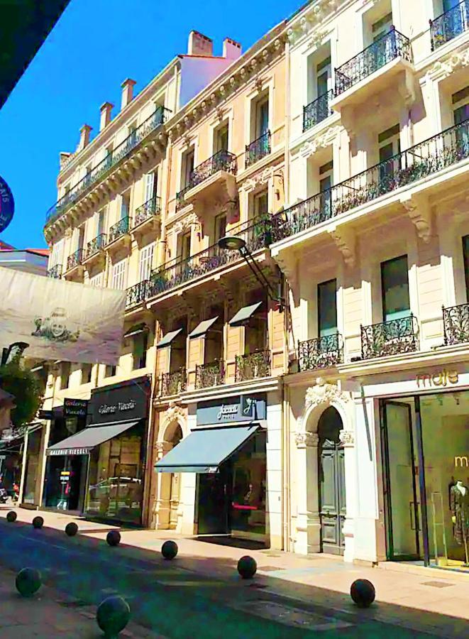 Le Phenicien Cannes, Antibes Street, Modern, City Center Apartment Cannes