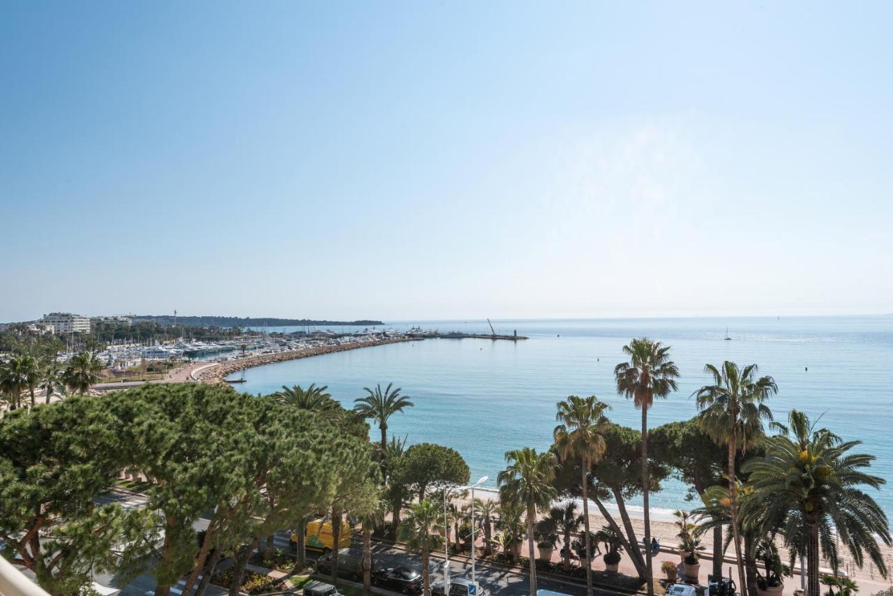 Buckingham & Lloyds - * Cannes