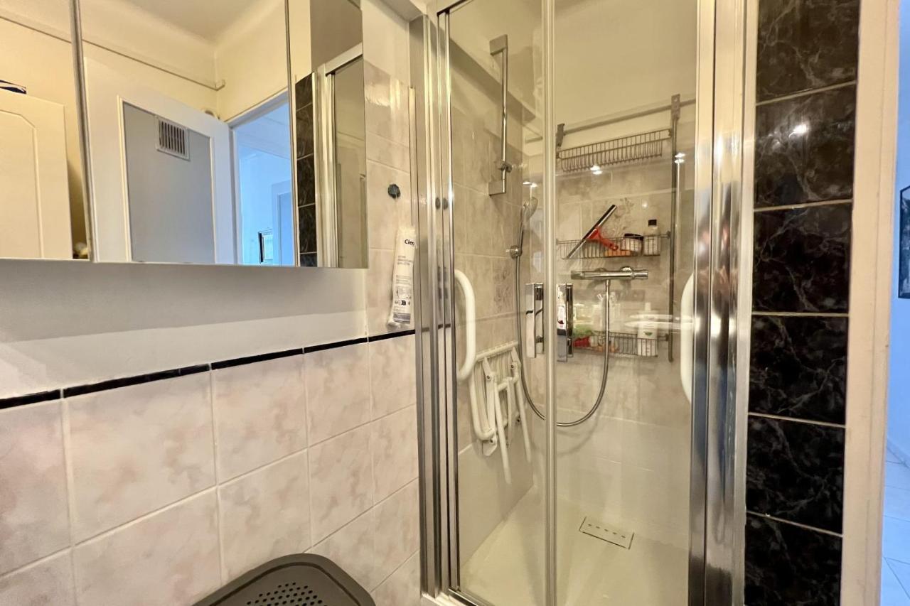 2 With Sea View Apartment