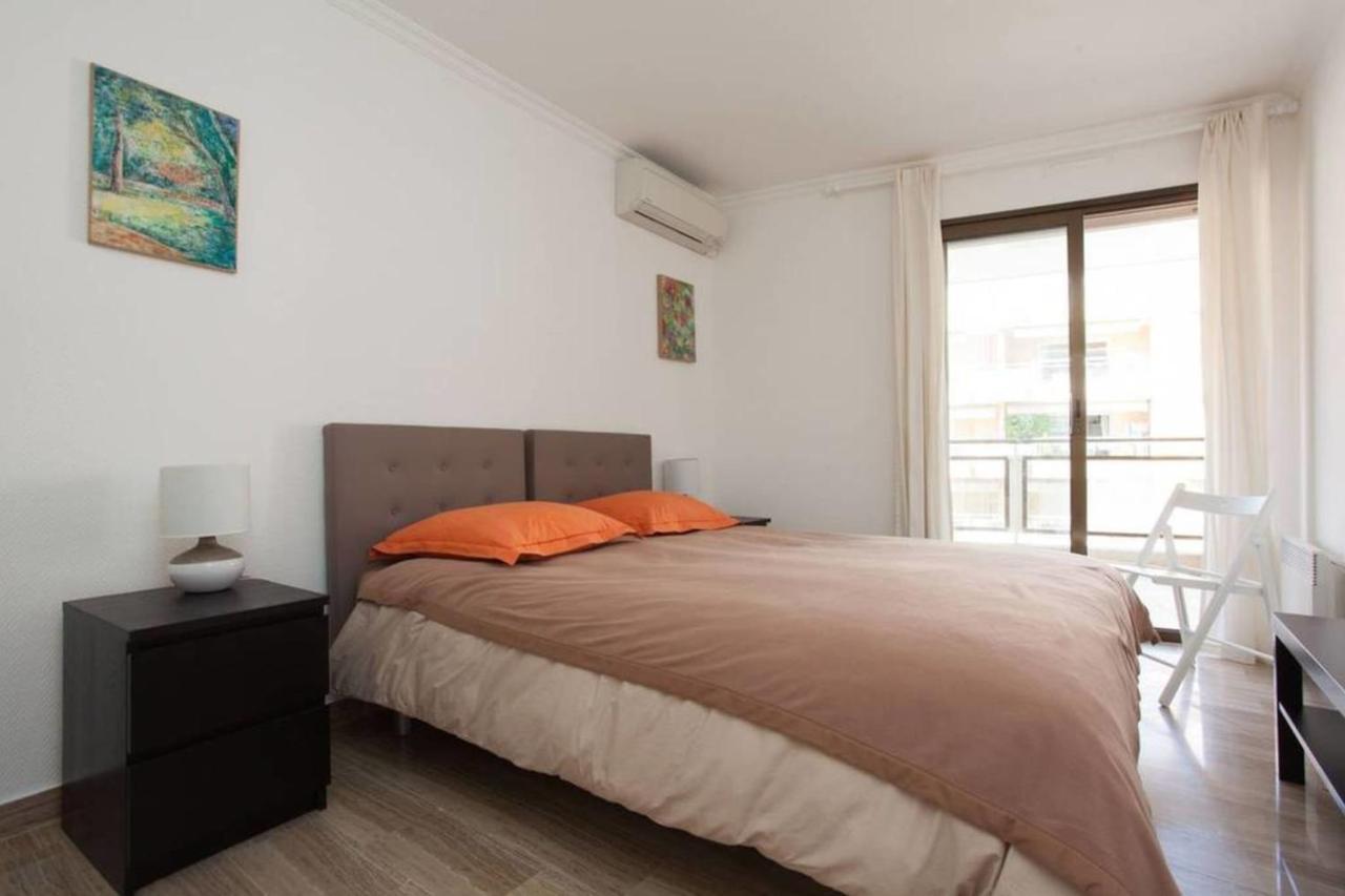 3-room With Terrace In Palm Appartement