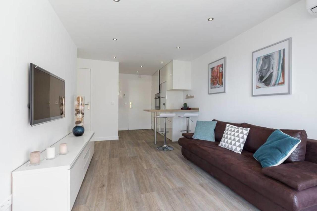 Haven Of Peace 1-br Terrace With Sea View & Pool Apartment *