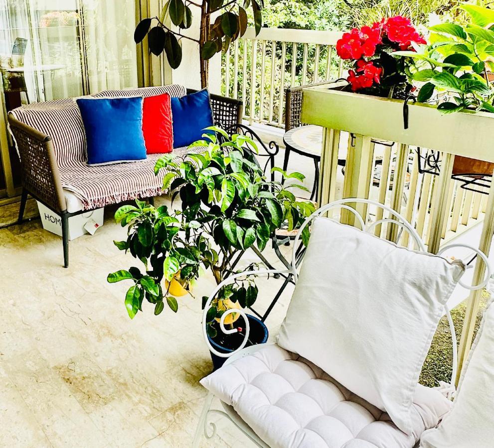 Luxurious Private Floor 130M2 - Ac, Terrace, Pool, Parking - Croisette 5', Plage Des Sports Apartment Cannes