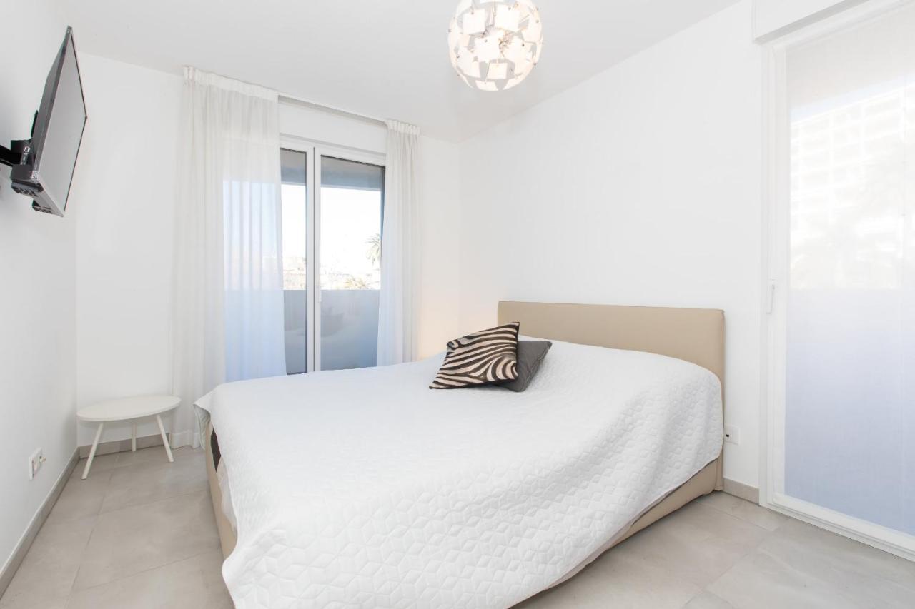 Renovated 2-br With Terrace And Pool Appartement *
