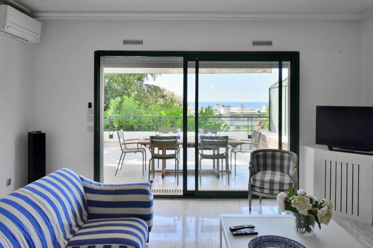 Stunning 3-br With Large Terrace And Pool *