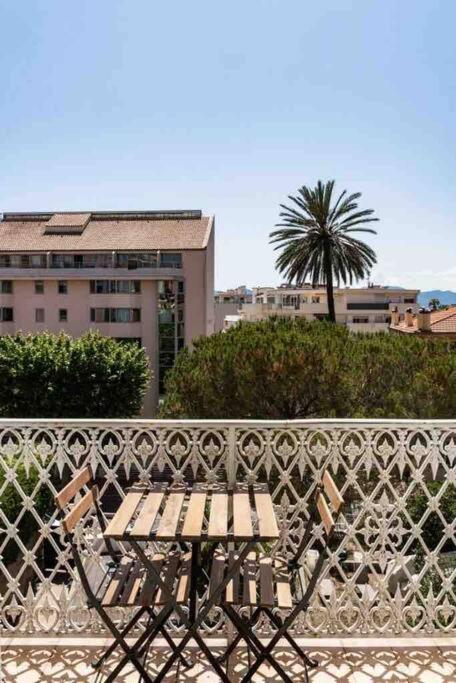 Luxe Jacuzzi Apartment Cannes