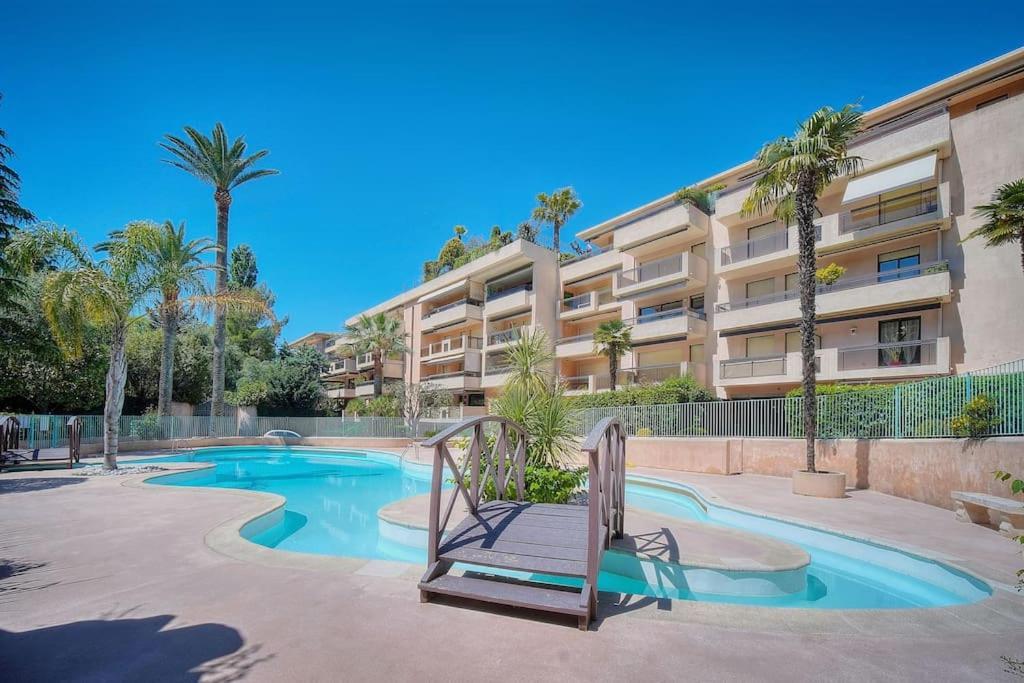 Apartment Parc Aiguebel -apprt Avec Terrasse Arboree & Box Ferme- Piscines/tennis - Cannes