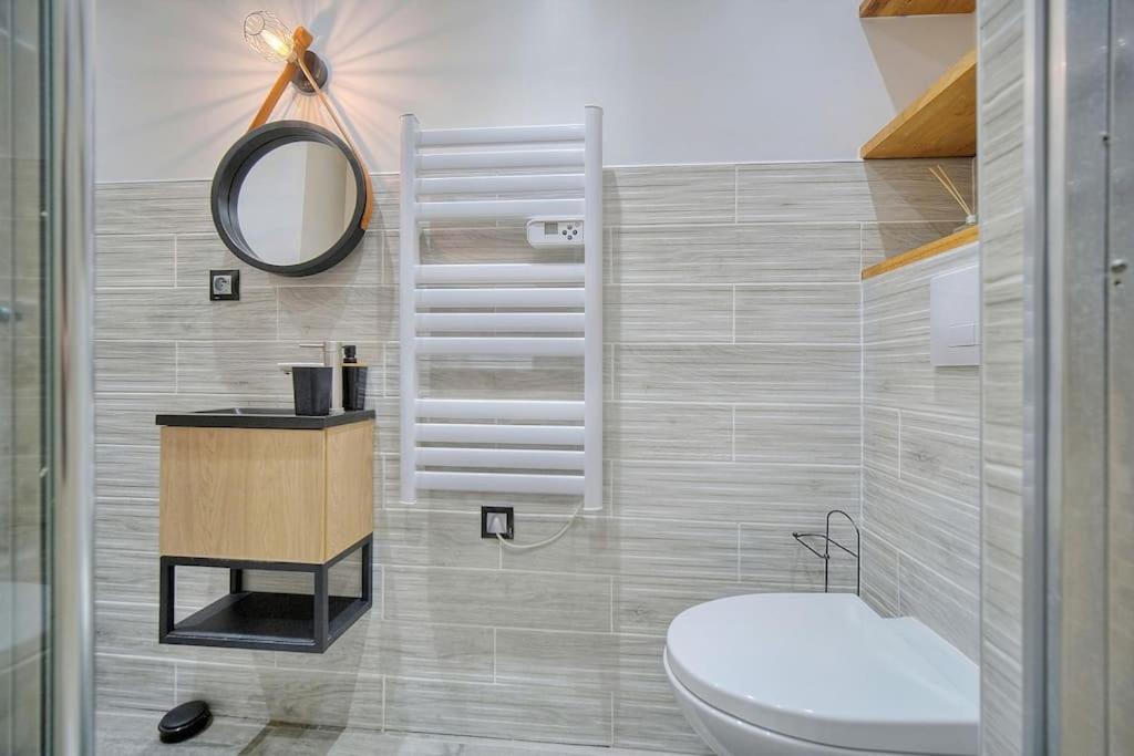 Parc Aiguebel -apprt Avec Terrasse Arboree & Box Ferme- Piscines/tennis - * Cannes