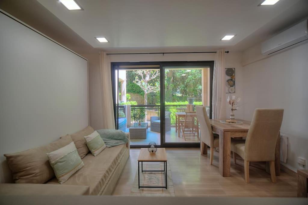 Parc Aiguebel -apprt Avec Terrasse Arboree & Box Ferme- Piscines/tennis - Cannes