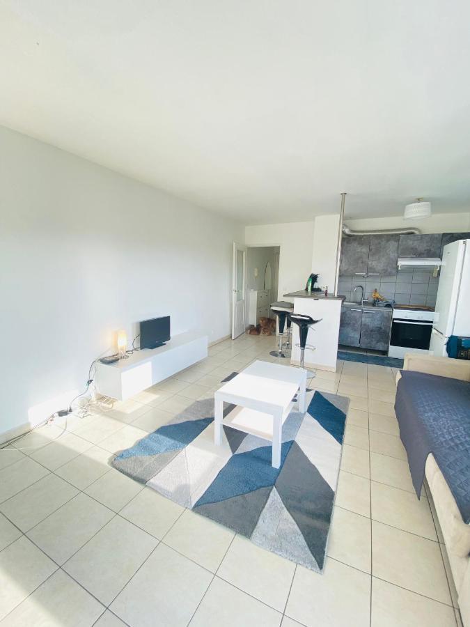 Apartment T2 Vue Degagee Colline, A Pieds, 4 Pax *
