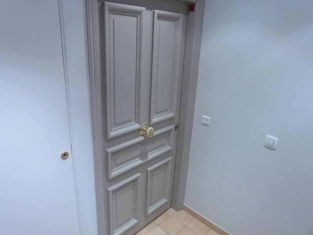 1 Bedroom Etats Unis-croisette 50 Meters From The Croisette 250
