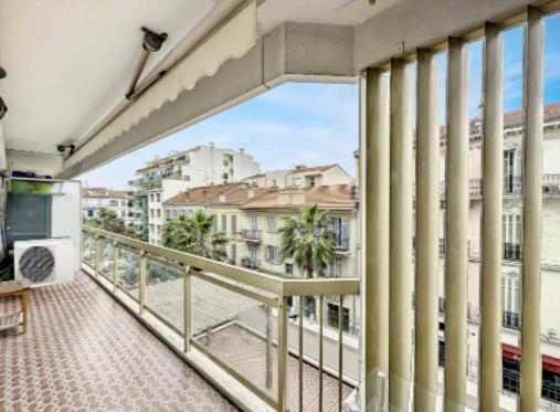 Appartement Mimosas -2 Rooms-terrace-city Center -air Conditioning *