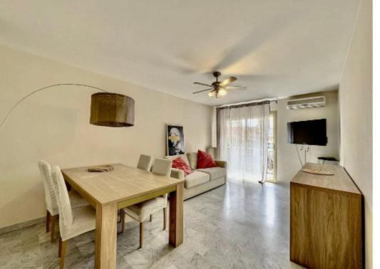 Mimosas -2 Rooms-terrace-city Center -air Conditioning Appartement Cannes