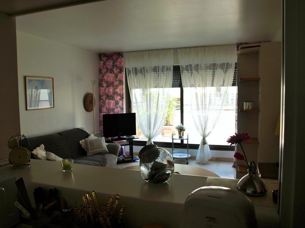 Gray D' Albion Apartment *