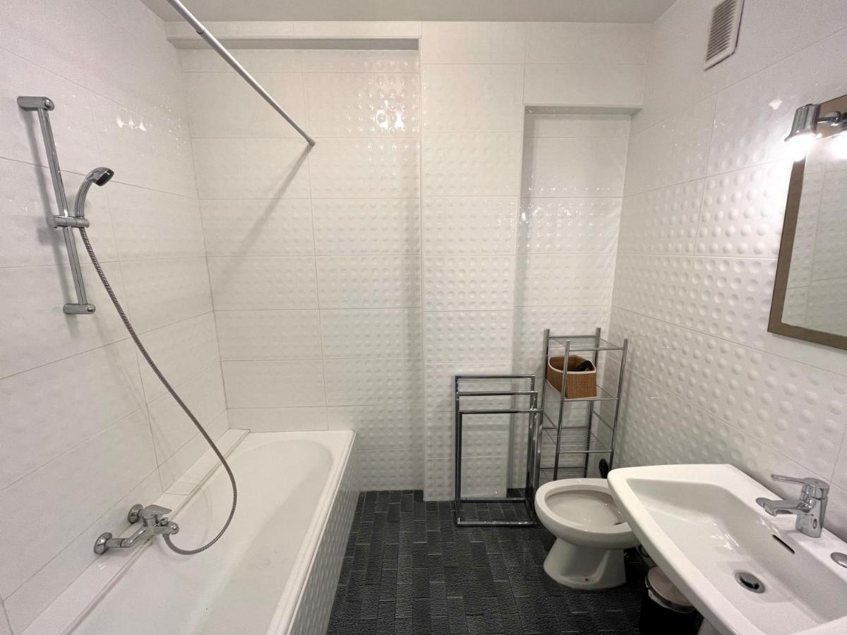 -300m Palais- Seaview-a/c-wifi-spacieux