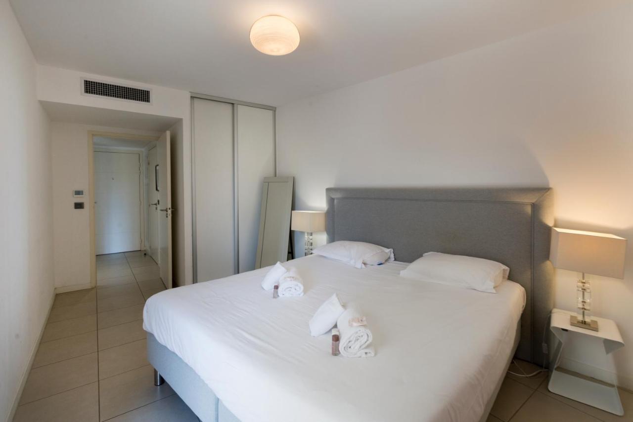 2 Pieces Avec Clim, Terrasse, Piscine, 100m Apartment *