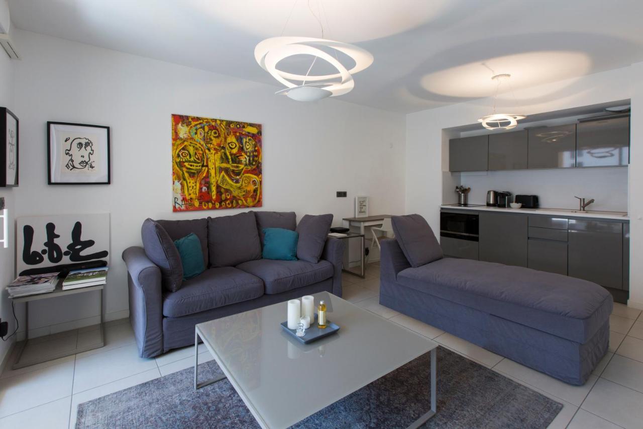 Apartment 2 Pieces Avec Clim, Terrasse, Piscine, 100m Cannes
