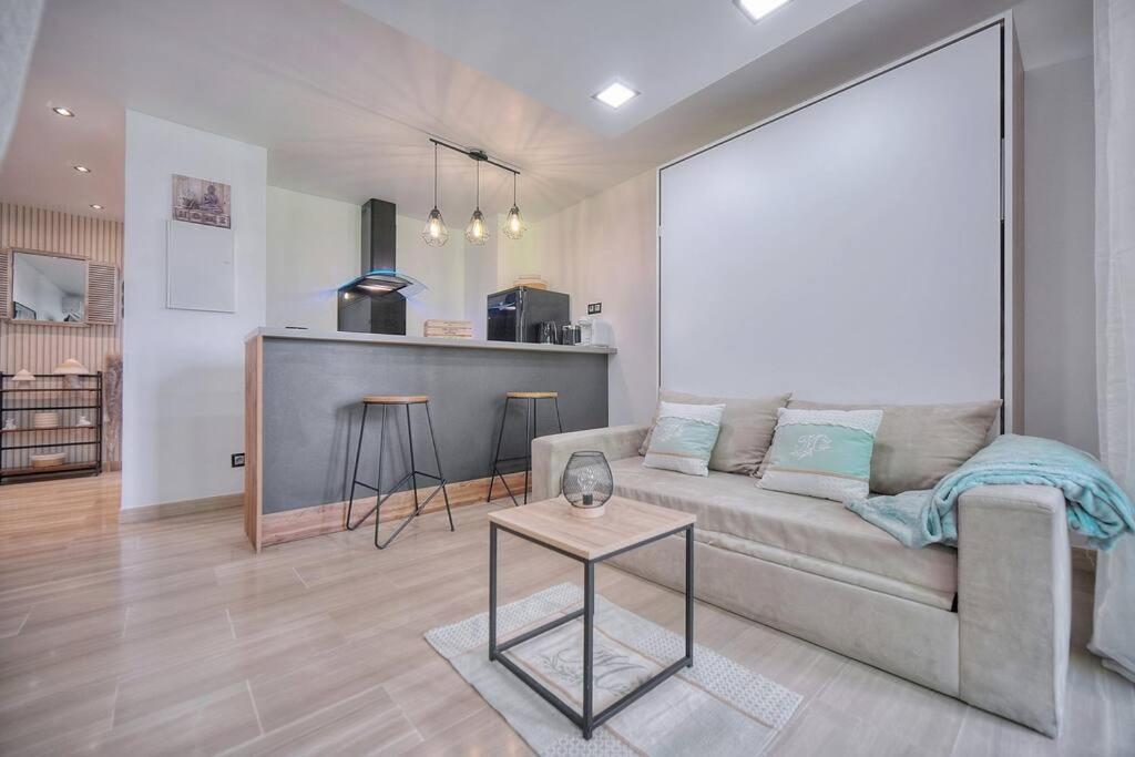 Apartment Parc Aiguebel -apprt Avec Terrasse Arboree & Box Ferme- Piscines/tennis - *